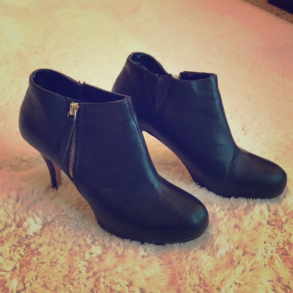 Madden Girl Bootie
